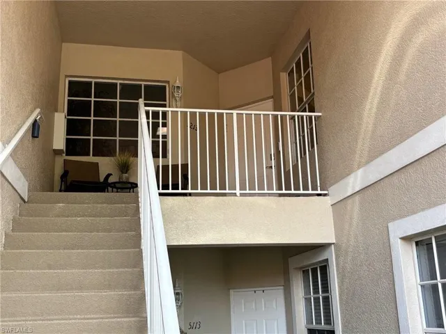 8125  Celeste  DR, Naples, FL 34113