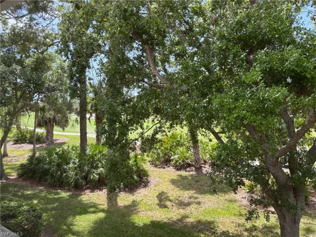 8125  Celeste  DR, Naples, FL 34113