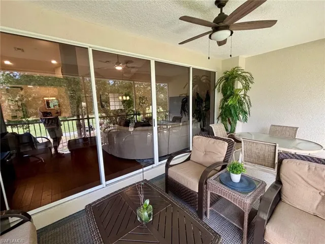 8125  Celeste  DR, Naples, FL 34113