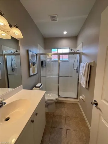 8125  Celeste  DR, Naples, FL 34113