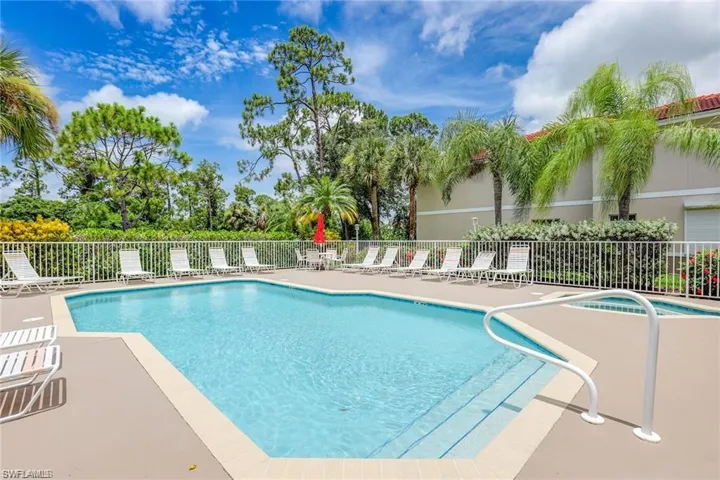 8125  Celeste  DR, Naples, FL 34113