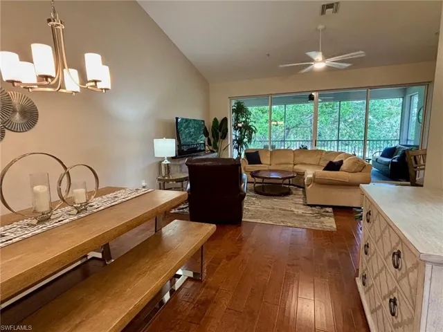 8125  Celeste  DR, Naples, FL 34113