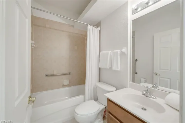 Full guest bath