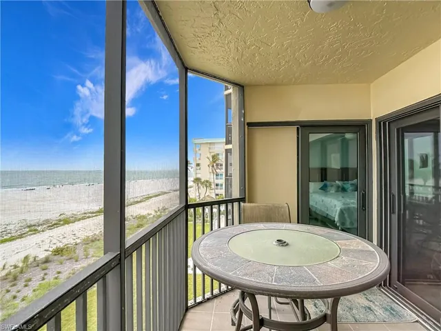 7500 Estero Blvd 302, Fort Myers Beach, Florida 33931