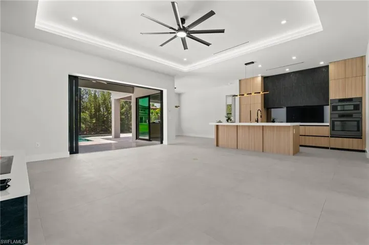 2833 Sw 17th Pl, Cape Coral, Florida 33914