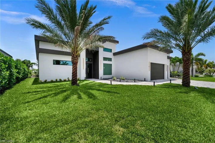 2833 Sw 17th Pl, Cape Coral, Florida 33914