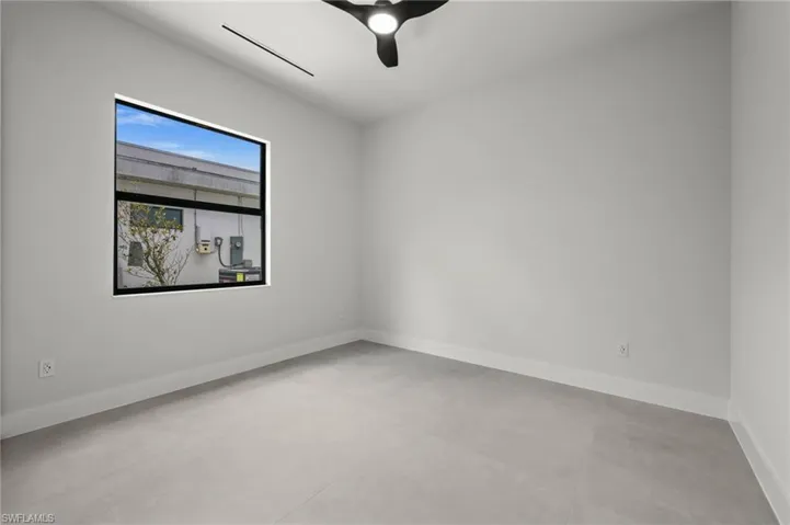 2833 Sw 17th Pl, Cape Coral, Florida 33914