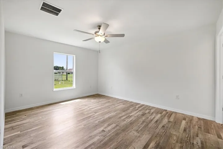 1152 Nw 1st Pl, Cape Coral Fl 33993