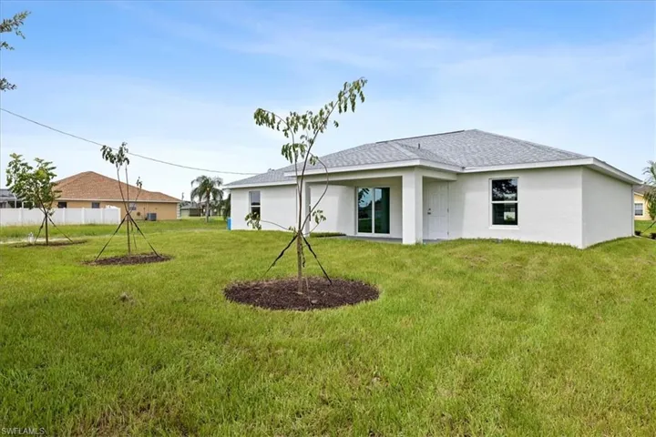1152 Nw 1st Pl, Cape Coral Fl 33993