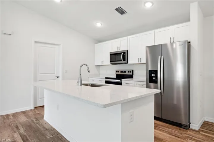 1152 Nw 1st Pl, Cape Coral Fl 33993