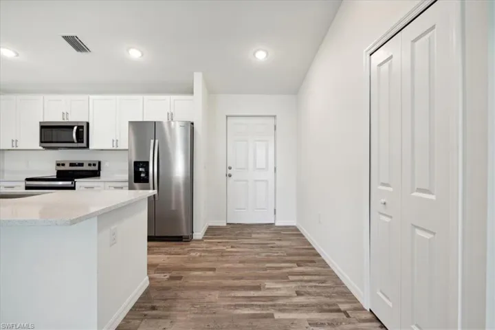 1152 Nw 1st Pl, Cape Coral Fl 33993