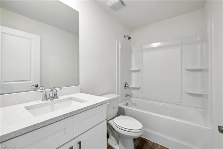 1152 Nw 1st Pl, Cape Coral Fl 33993
