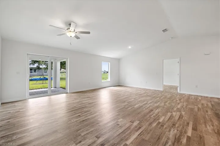 1152 Nw 1st Pl, Cape Coral Fl 33993