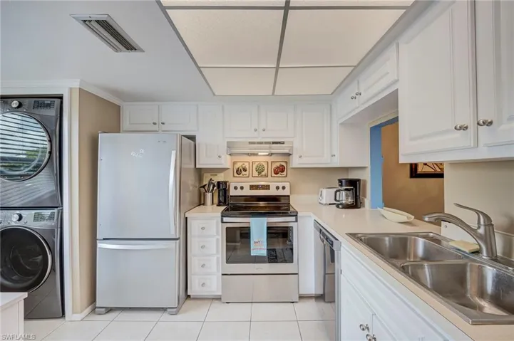 4629 Se 5th Pl 15, Cape Coral, Florida 33904