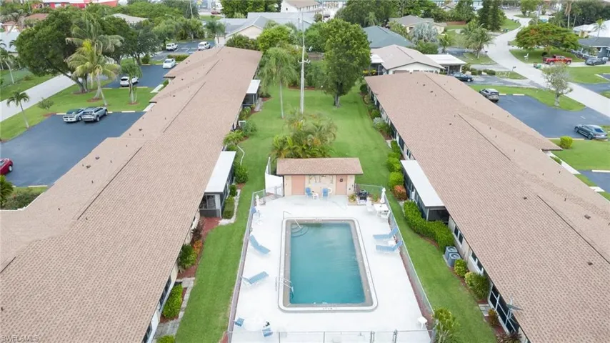 4629 Se 5th Pl 15, Cape Coral, Florida 33904