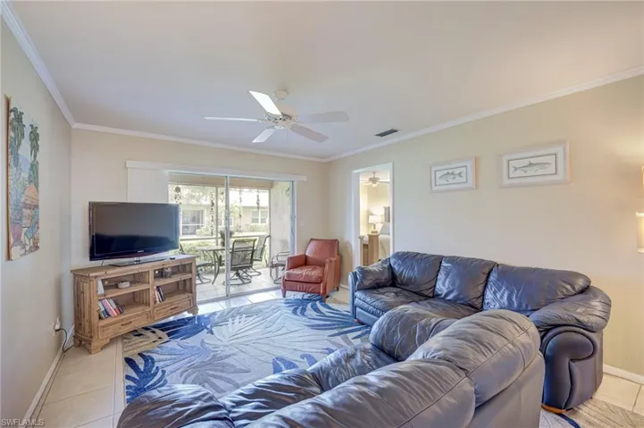 4629 Se 5th Pl 15, Cape Coral, Florida 33904