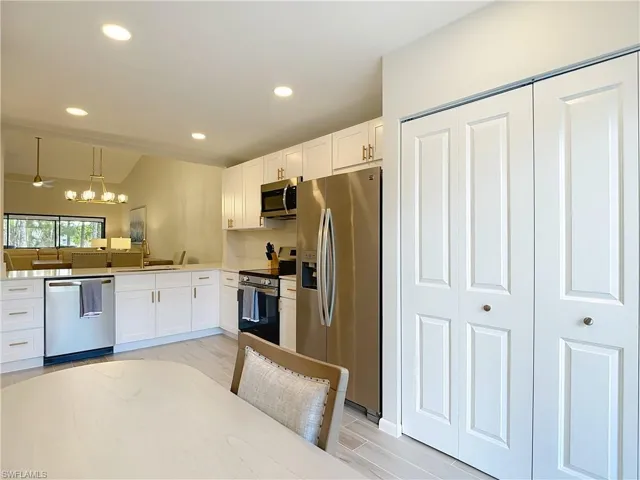 1808  Kings Lake  BLVD, Naples, FL 34112