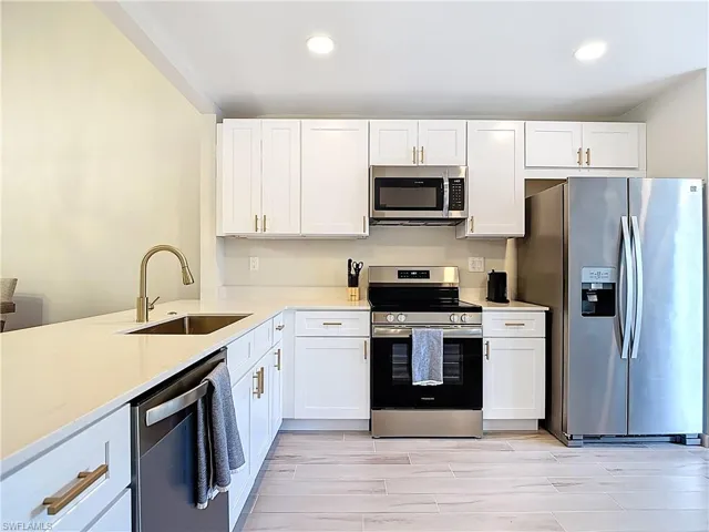 1808  Kings Lake  BLVD, Naples, FL 34112