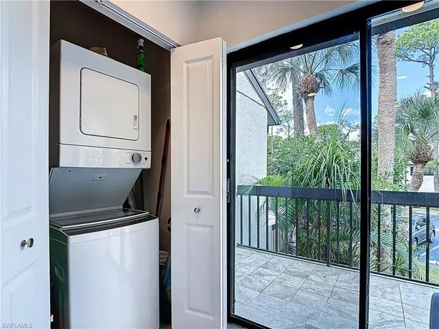 1808  Kings Lake  BLVD, Naples, FL 34112