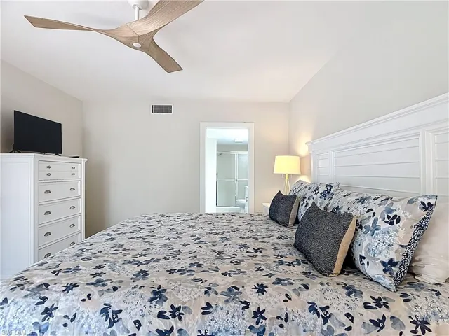 1808  Kings Lake  BLVD, Naples, FL 34112