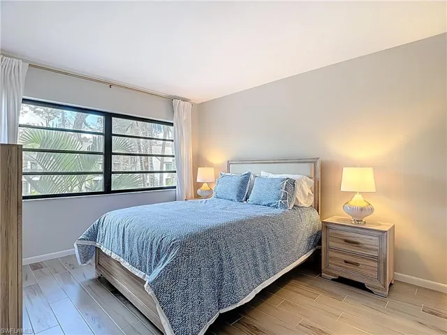 1808  Kings Lake  BLVD, Naples, FL 34112