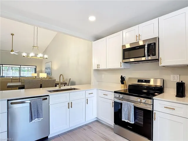 1808  Kings Lake  BLVD, Naples, FL 34112