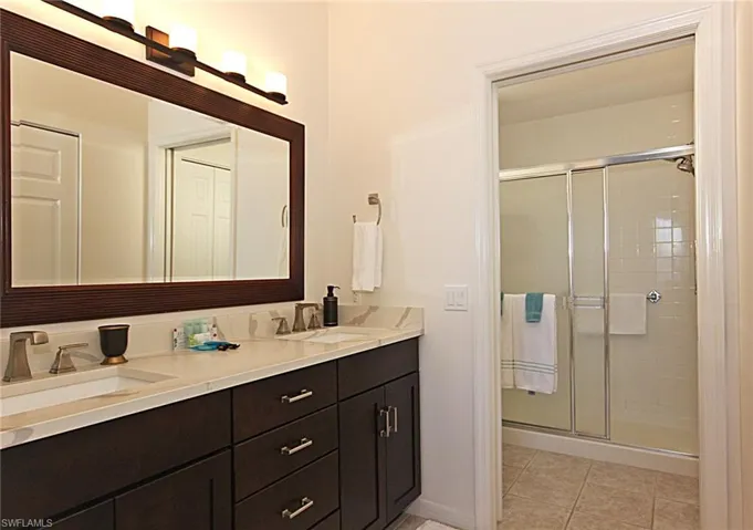 Master Bath,  Step-in Shower