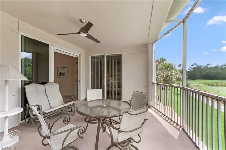 4853 Hampshire Ct 105, Naples, Florida 34112