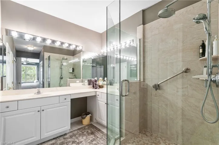 4853 Hampshire Ct 105, Naples, Florida 34112