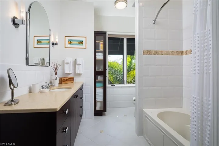 Upstairs bathroom
