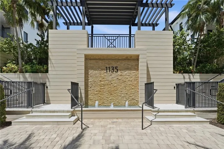1135 3rd Ave S 515, Naples, Florida 34102