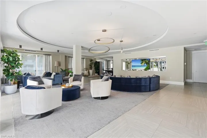 Recessed lighting and circular ceiling design