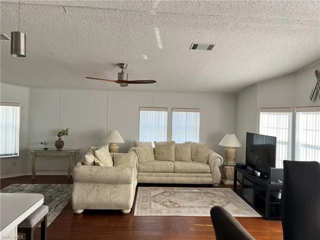 10050 Parkwood Dr, Fort Myers Fl 33905