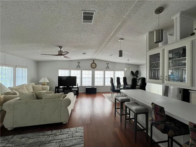 10050 Parkwood Dr, Fort Myers Fl 33905