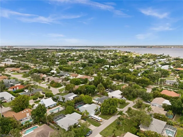 770  Wilson  AVE, Fort Myers, FL 33919