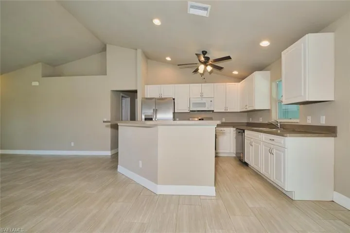 235 Sw 12th St, Cape Coral, Florida 33991