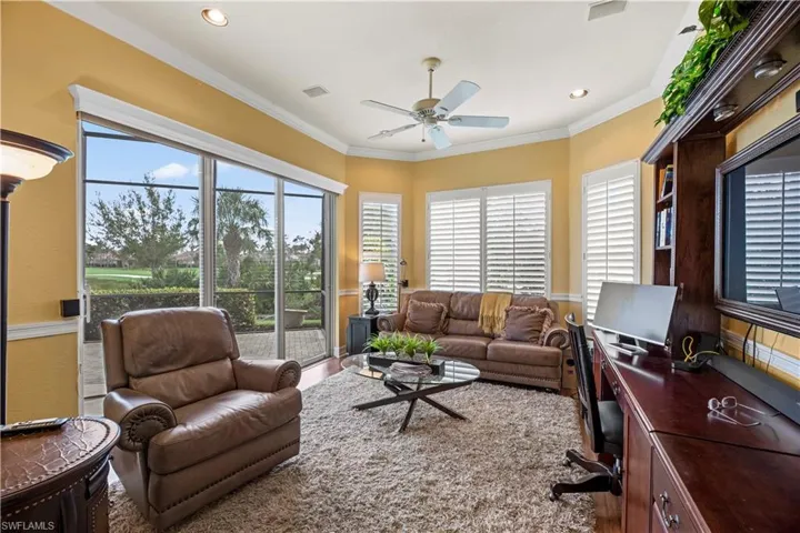Den/office/spare bedroom if needed