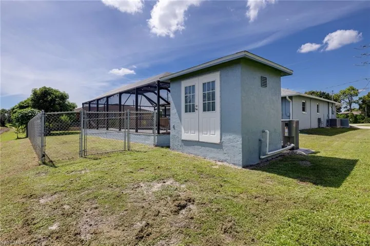 17237 Oriole Rd, Fort Myers, Florida 33967