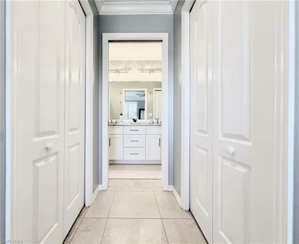 8555  Naples Heritage  DR, Naples, FL 34112