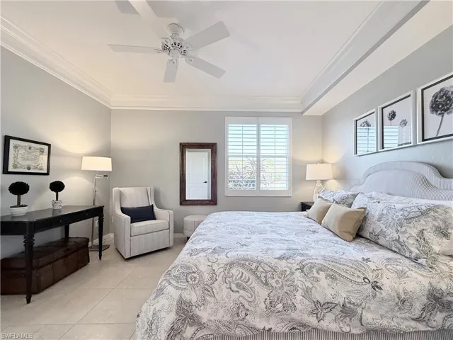 8555  Naples Heritage  DR, Naples, FL 34112