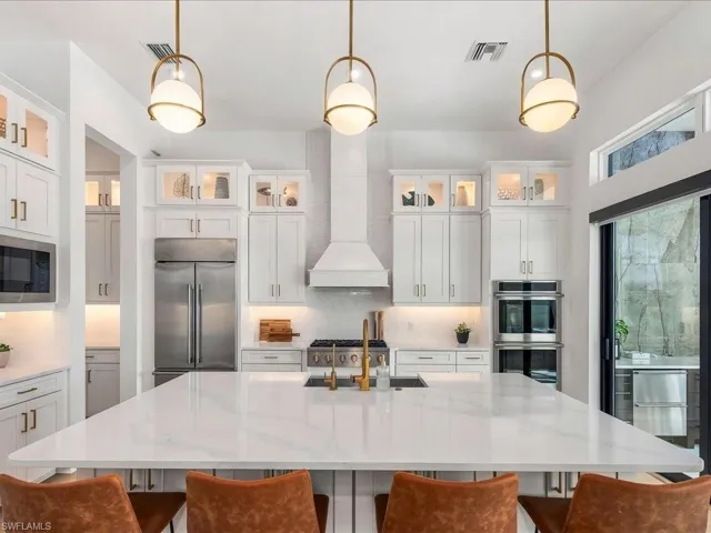15584 Montello Ln, Naples, Florida 34114