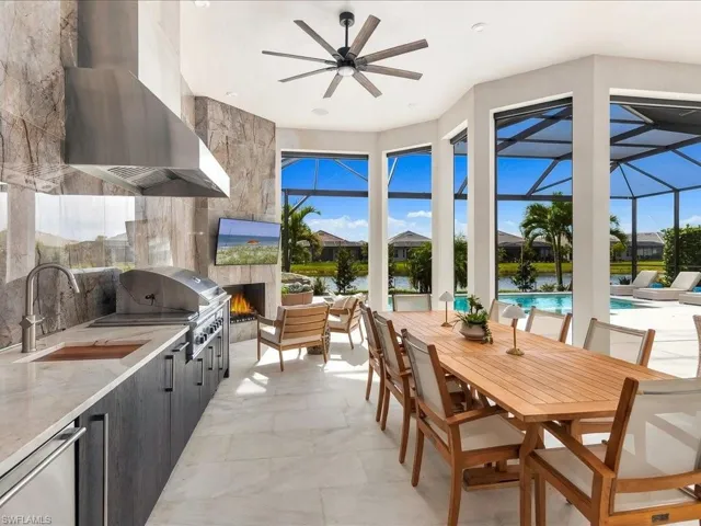 15584 Montello Ln, Naples, Florida 34114