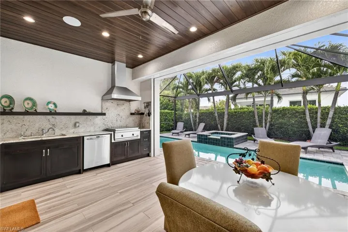519  97th N AVE, Naples, FL 34108