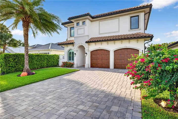 519  97th N AVE, Naples, FL 34108