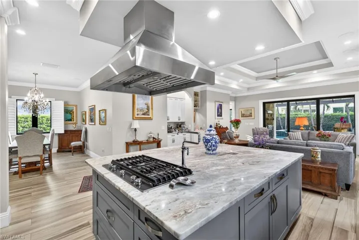 519  97th N AVE, Naples, FL 34108