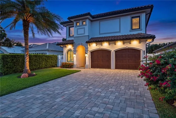 519  97th N AVE, Naples, FL 34108