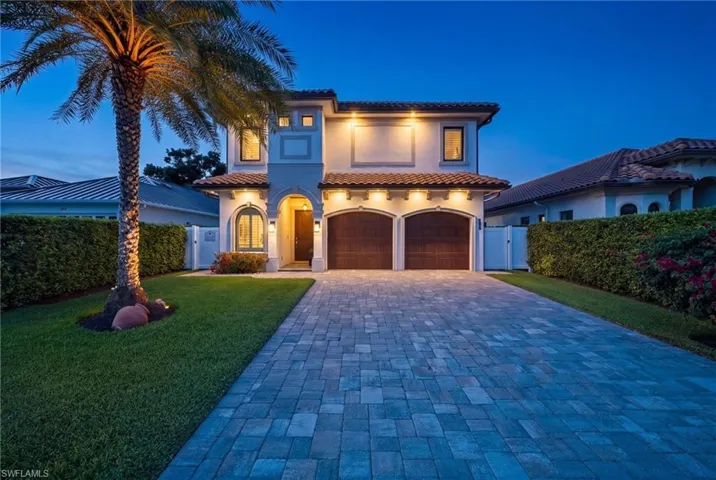 519  97th N AVE, Naples, FL 34108