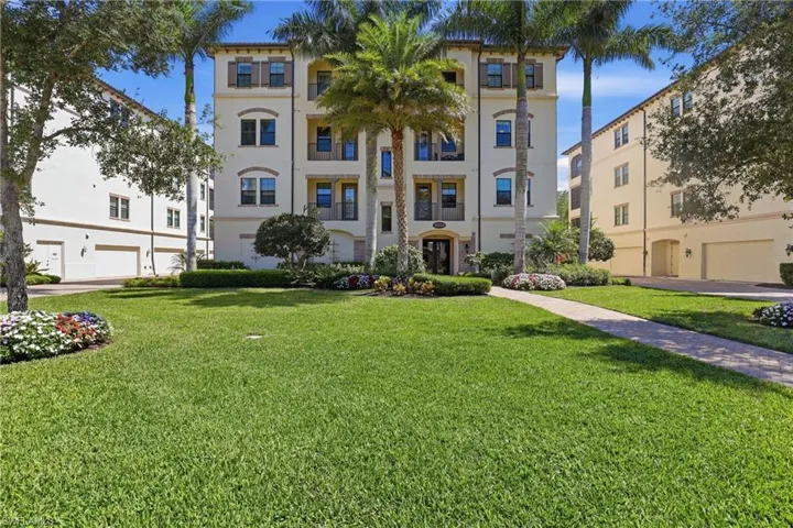 16378  Viansa  WAY, Naples, FL 34110
