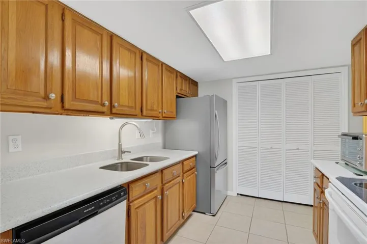 3044 Kings Lake Blvd 7568, Naples, Florida 34112