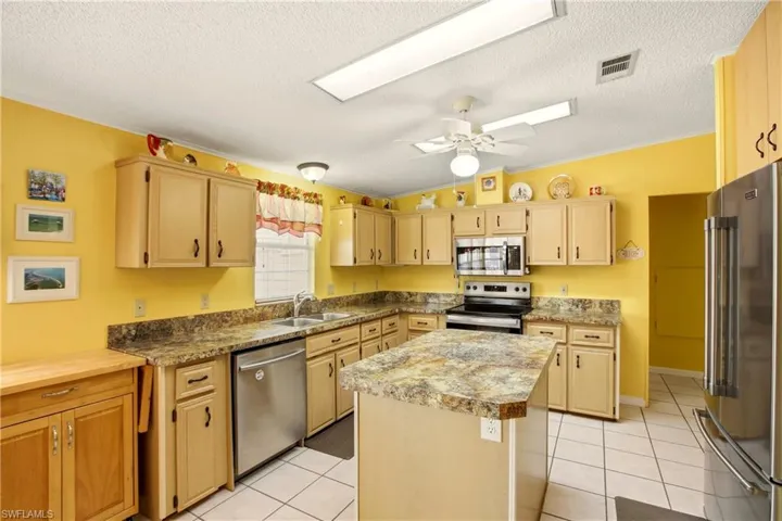 19868 Frenchmans Ct, North Fort Myers, Florida 33903
